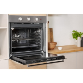 INDESIT IFW6230IXUK 59.5CM BUILT IN ELECTRIC SINGLE OVEN - STAINLESS STEEL - 1